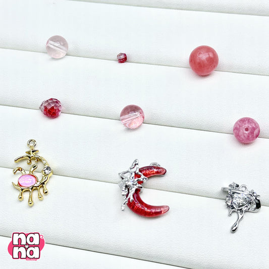 【Y1081】赤いりんご 高品質クォーツ&ガラス(10*10)