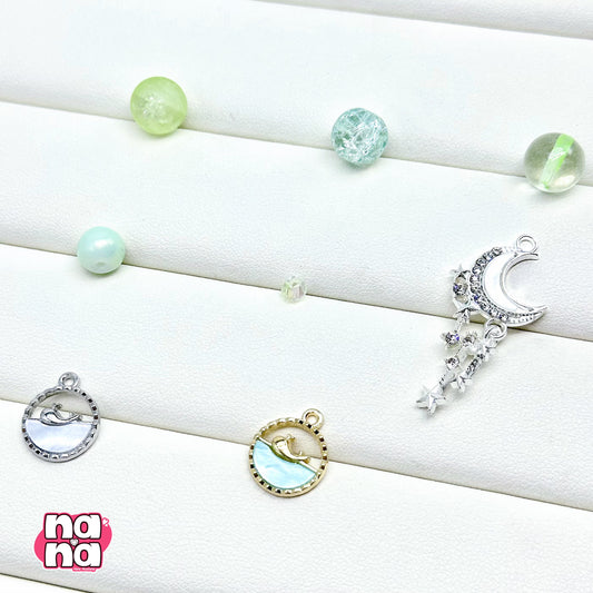 【Y1098】鈴蘭のうた 高品質ガラス(10*10)