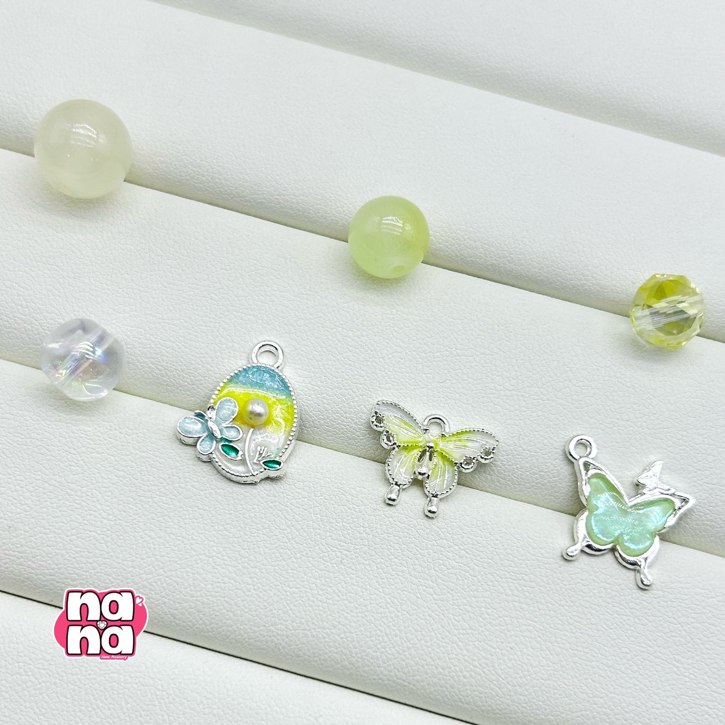 【Y882】めぐり巡る四季 高品質クォーツ&ガラス（10*10）