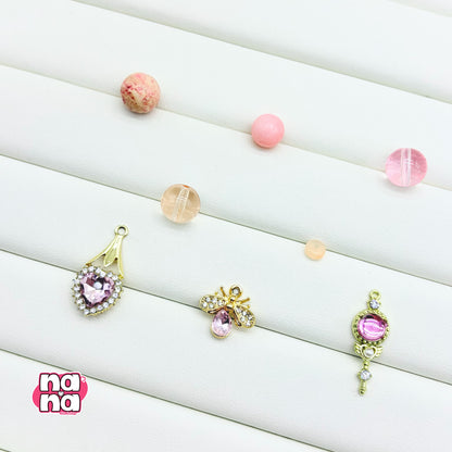 【Y1020】君の笑顔  高品質クォーツ&ガラス（10*10）