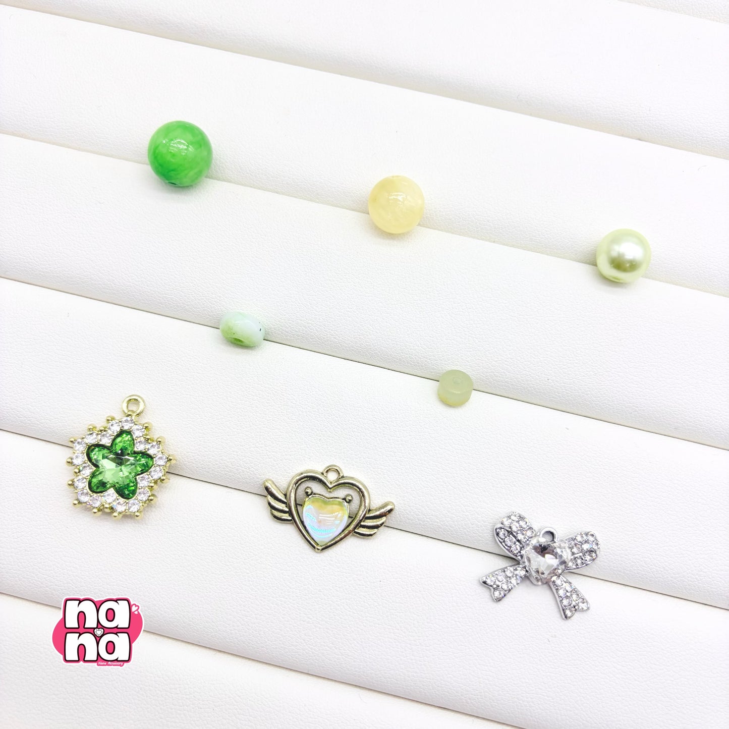 【Y1030】菜の花よ  高品質クォーツ&ガラス（10*10）