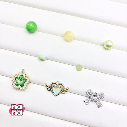 【Y1030】菜の花よ  高品質クォーツ&ガラス（10*10）