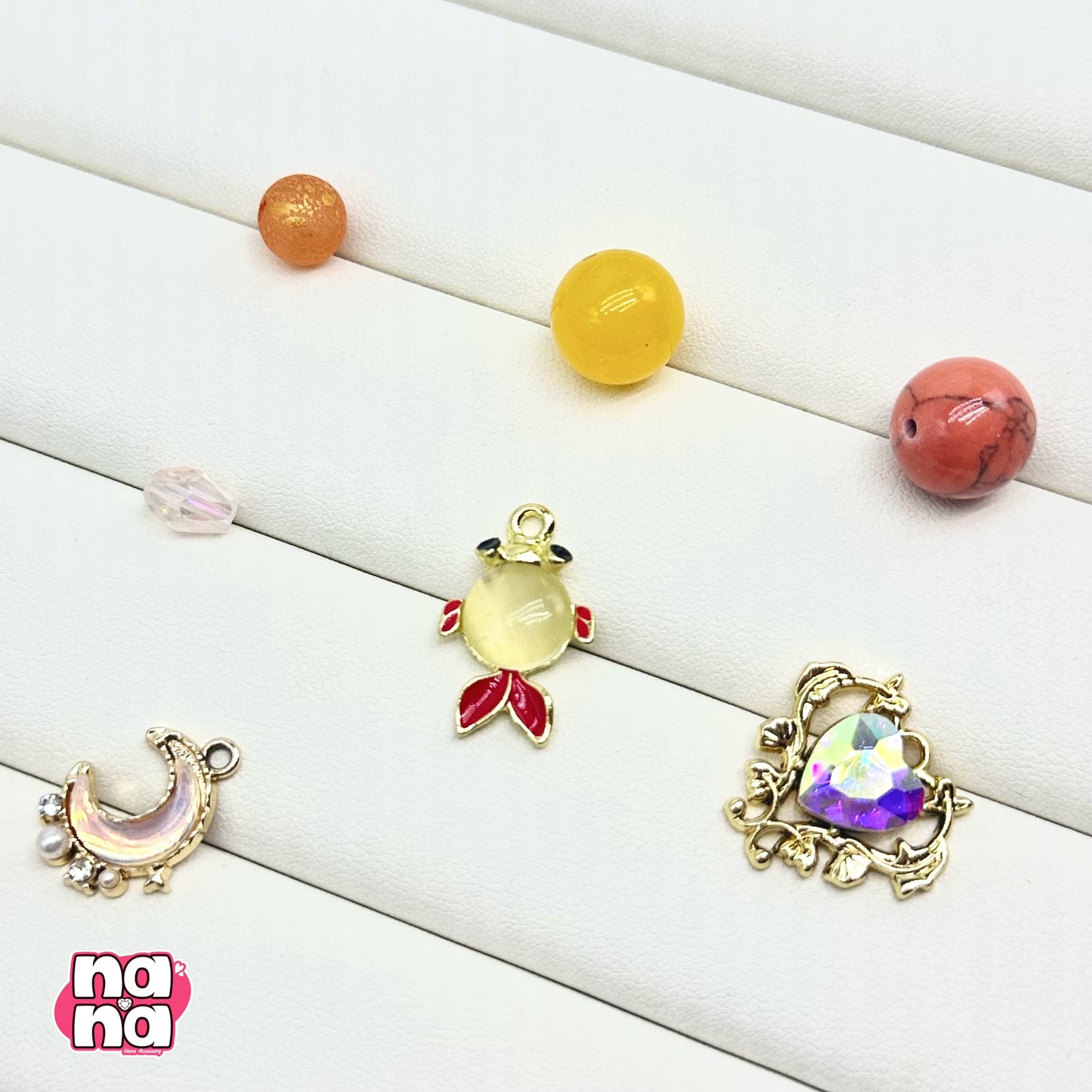 【Y1045】オレンジ   高品質クォーツ&ガラス（10*10）