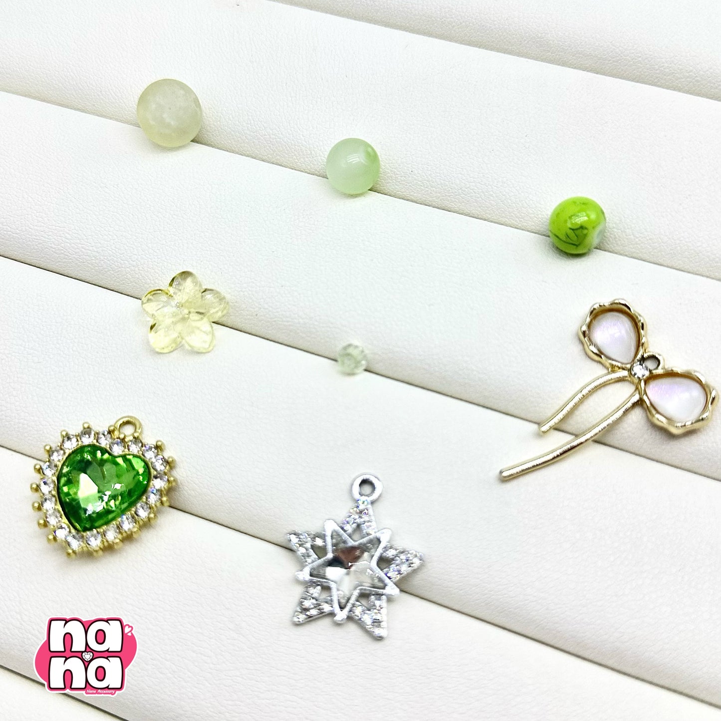 【Y1052】希望の芽  高品質ガラス（10*10）