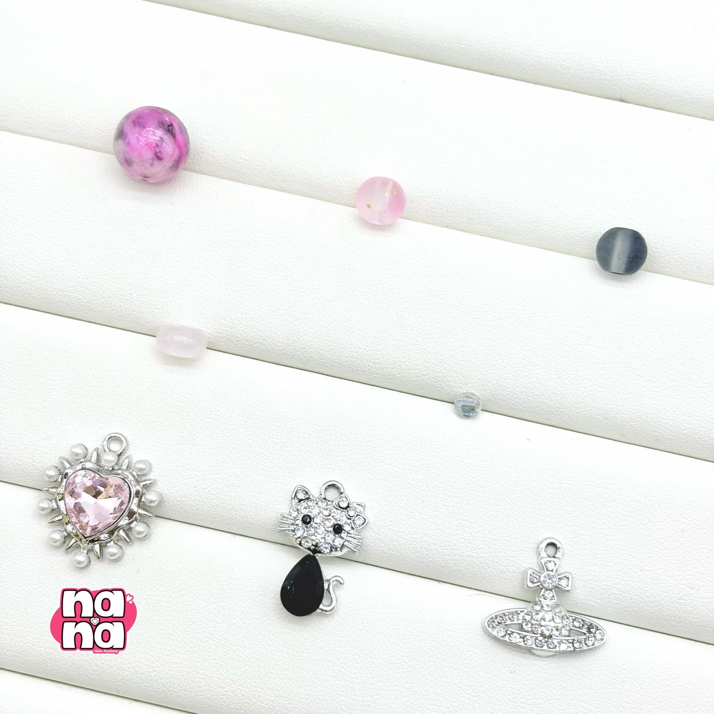 【Y1061】小雨  高品質クォーツ&ガラス（10*10）