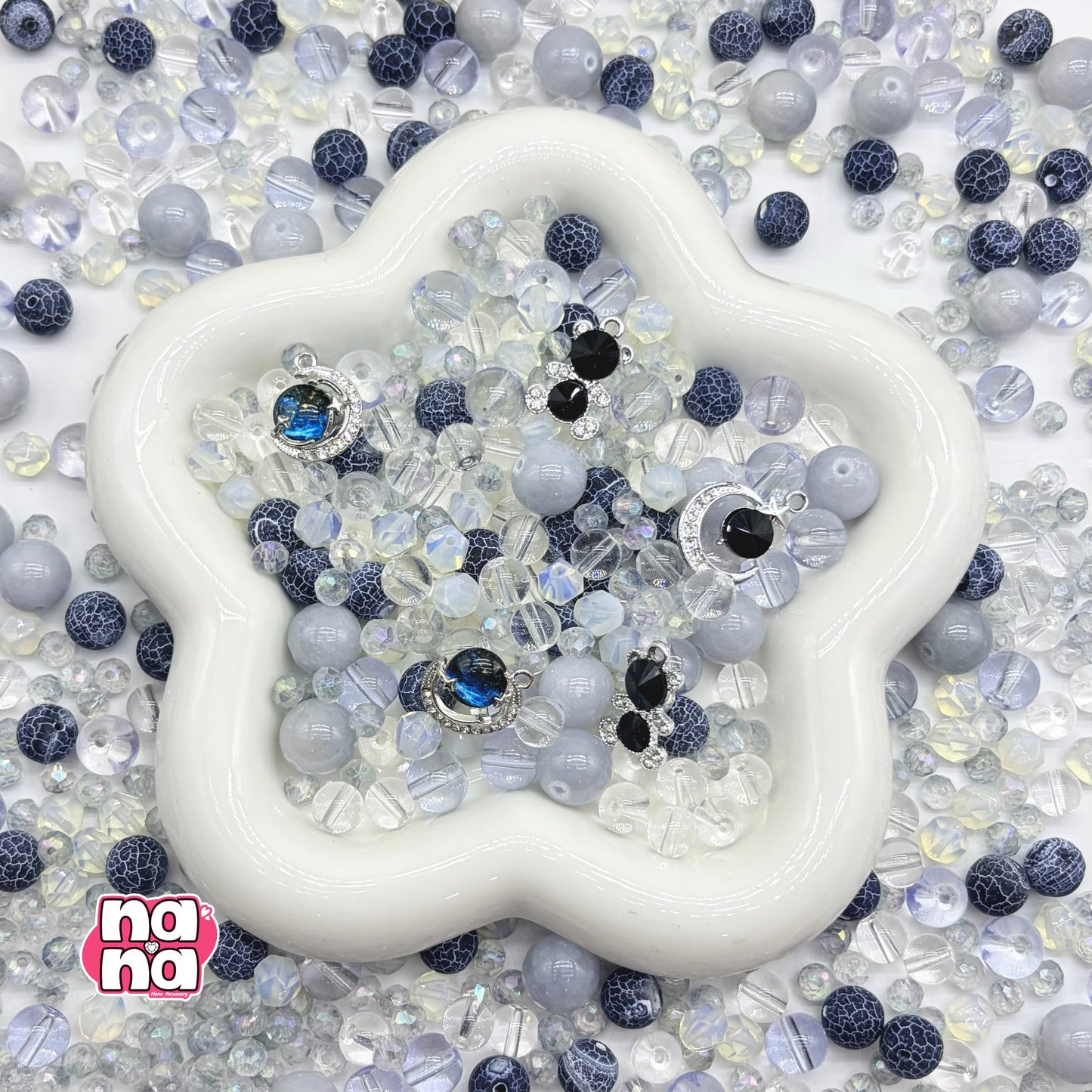 【Y1106】ゆきしずり  高品質クォーツ&ガラス（10*10）