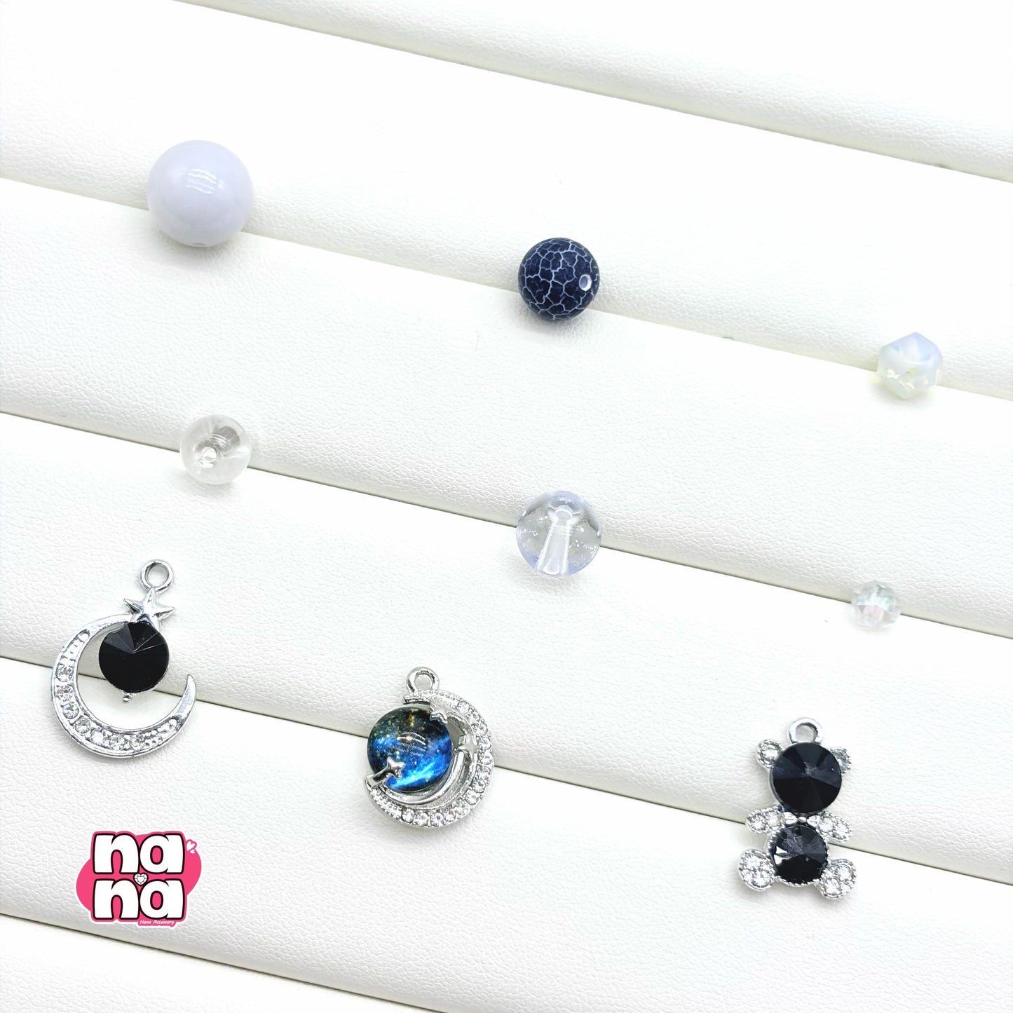 【Y1106】ゆきしずり  高品質クォーツ&ガラス（10*10）