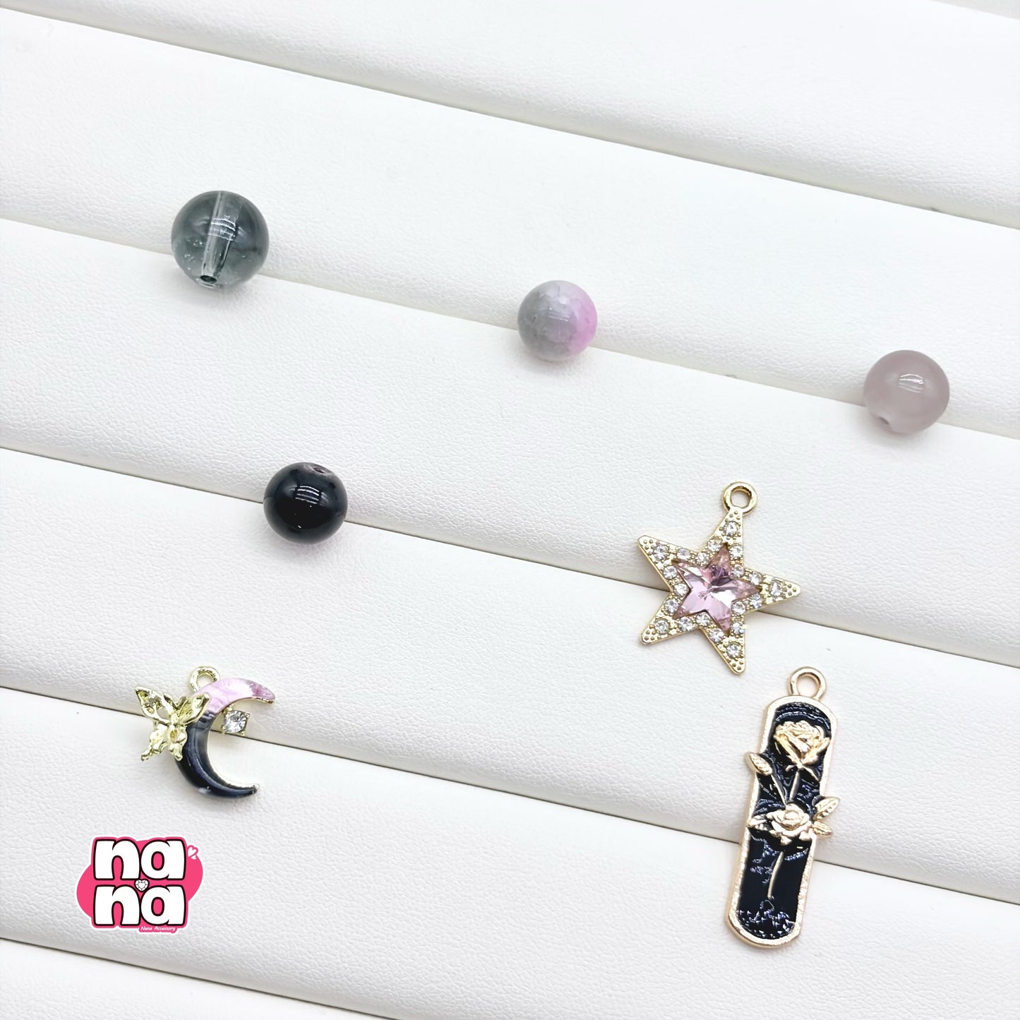 【Y1109】イチゴチョコ   高品質ガラス（10*10）